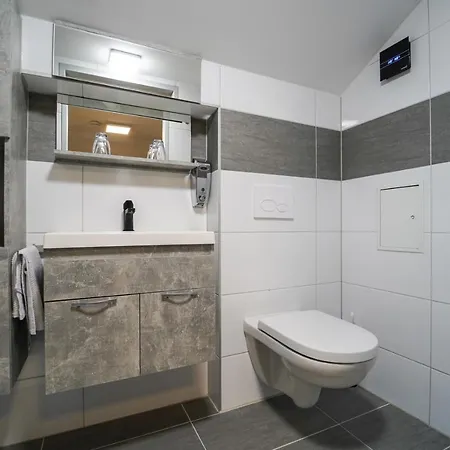 In Niederoesterreich Mit 3 Mitten Im Wald Apartmán